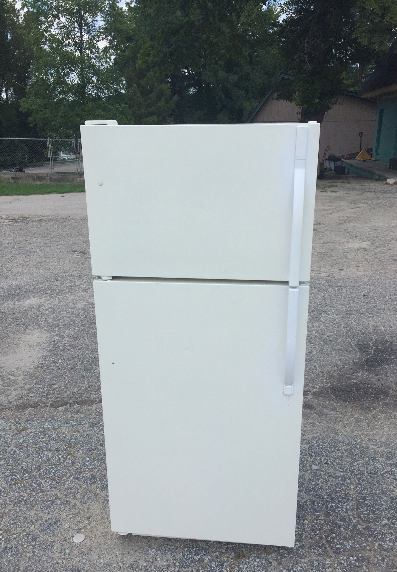 100$ fridge