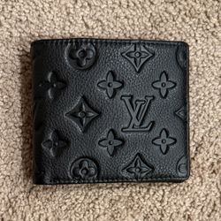 LV Bi-fold Wallet, New