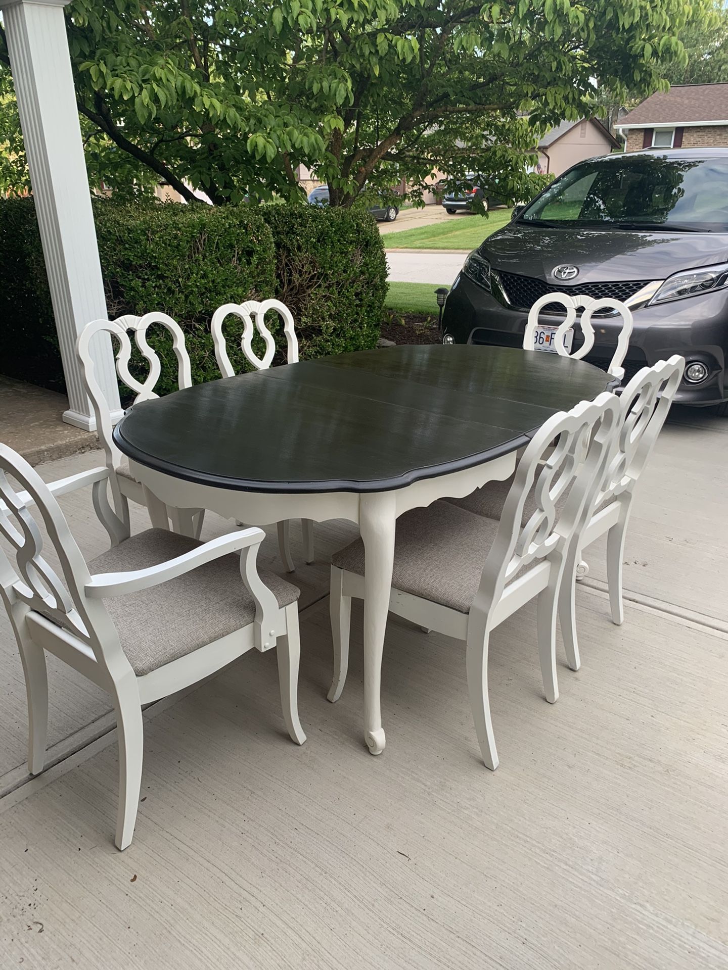 French Provençal dining set