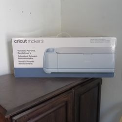 Cricut Maker 3 Smart Die-Cutting Machine, Mist