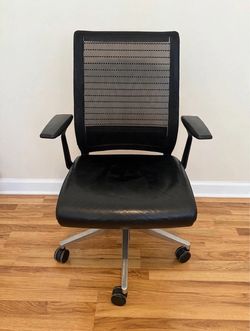 Steelcase Think V1 - Genuine Leather - 90% OFF - Home Stored