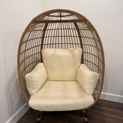 Wicker Lounge Egg Chair