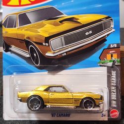 Hot Wheels '67 Camaro 