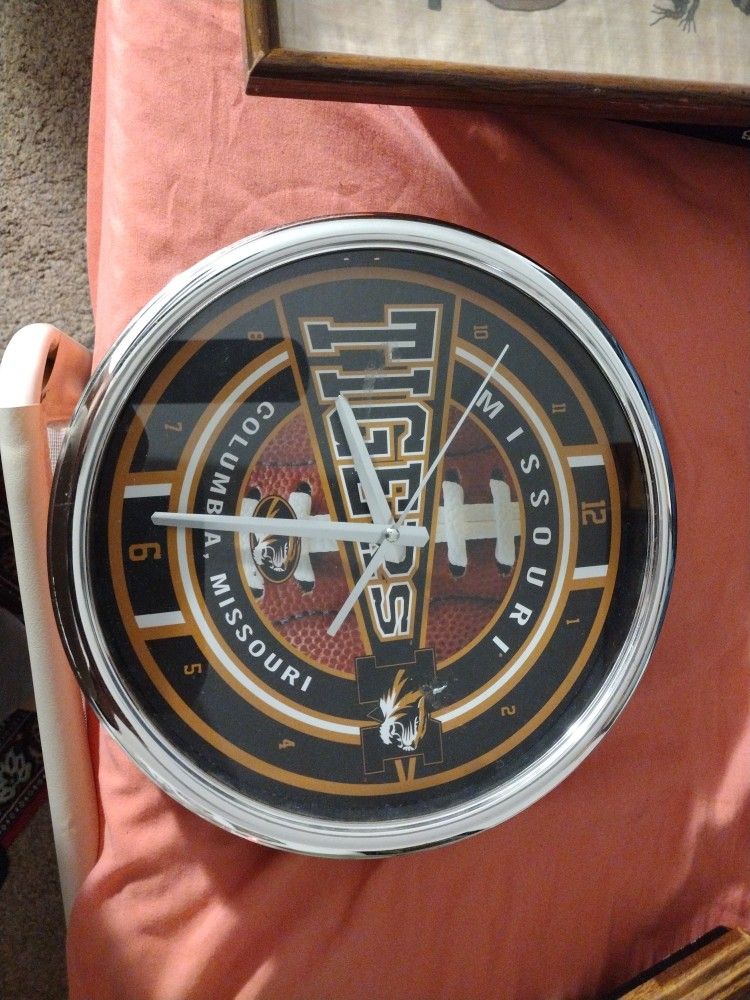 Clock 
