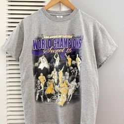 Vintage Los Angeles Lakers Back 2 Back Champions 2010 Rap Tee Style T-shirt 