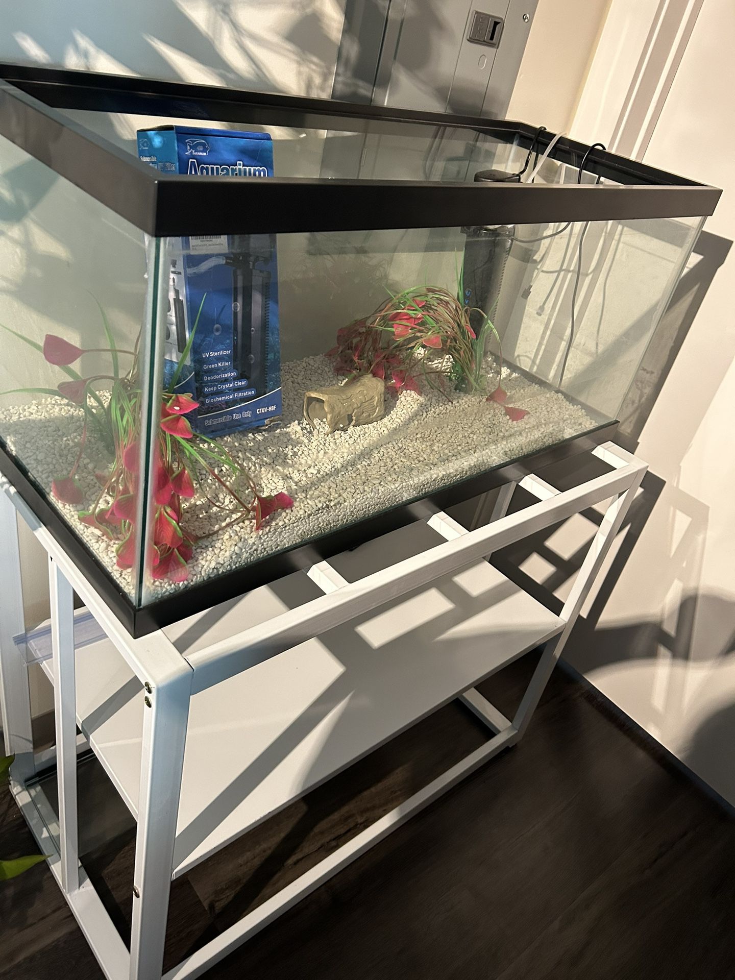 Fish Tank 55” And Stand Color White