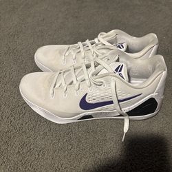 Kobe 9’s Elite Low Pro EM proto basketball shoes