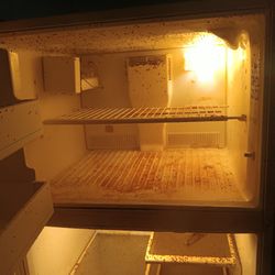 May Tag Refrigerator 