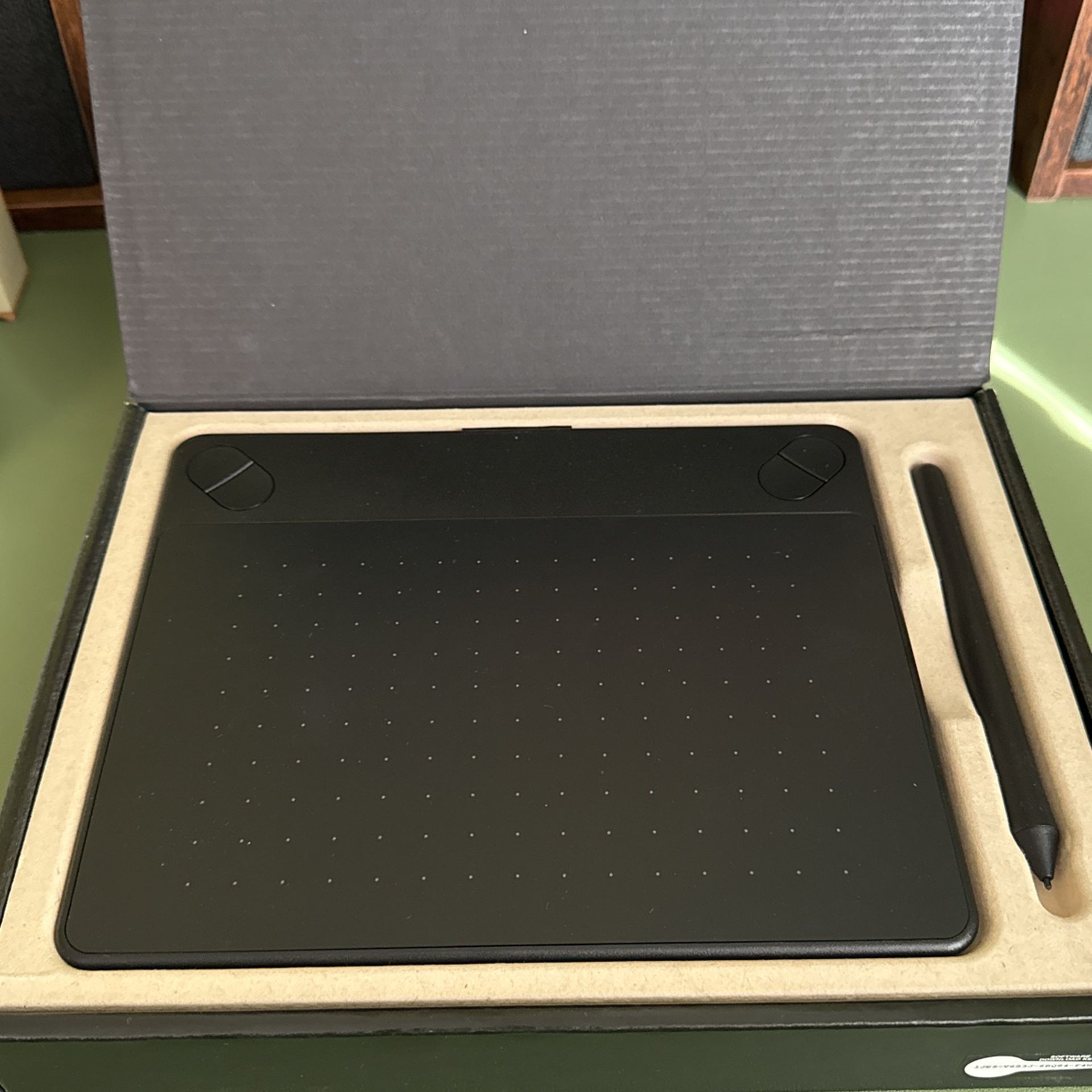 Intuos Drawing Tablet