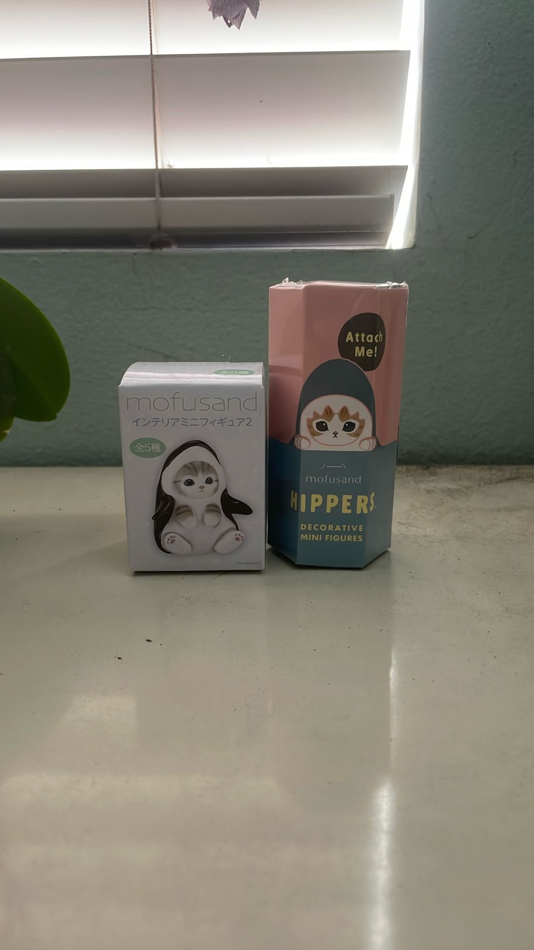 Mofusand Hipper and Figurine