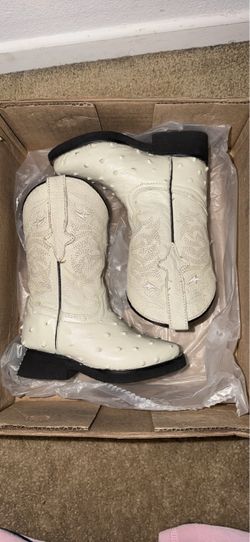 Toddler boots
