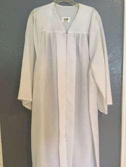 Gowns for graduation three different colors $25 Each