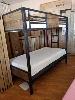 Bunk bed