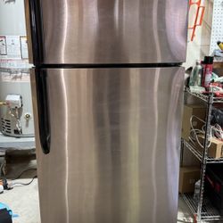 Frigidaire 16.3 Cu. Ft. Top Freezer Refrigerator Stainless Steel