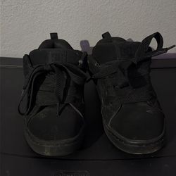 Dc shoes