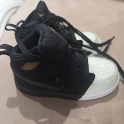 Toddler boys Air Jordan's size 7c