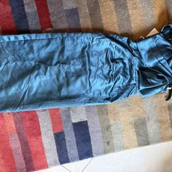 Beautiful new dress size 6