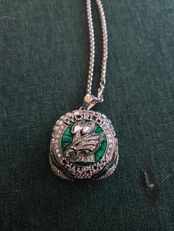 Eagles Superbowl Pendant and chain