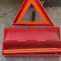 Hazard  Triangles (2 pack )