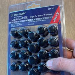 Locking Lug Nut Set