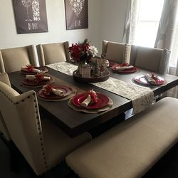 Dining room set