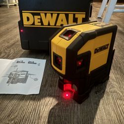 165 ft. Red Self-Leveling 5-Spot & Horizontal Line Laser Level with (3) AA Batteries & Case