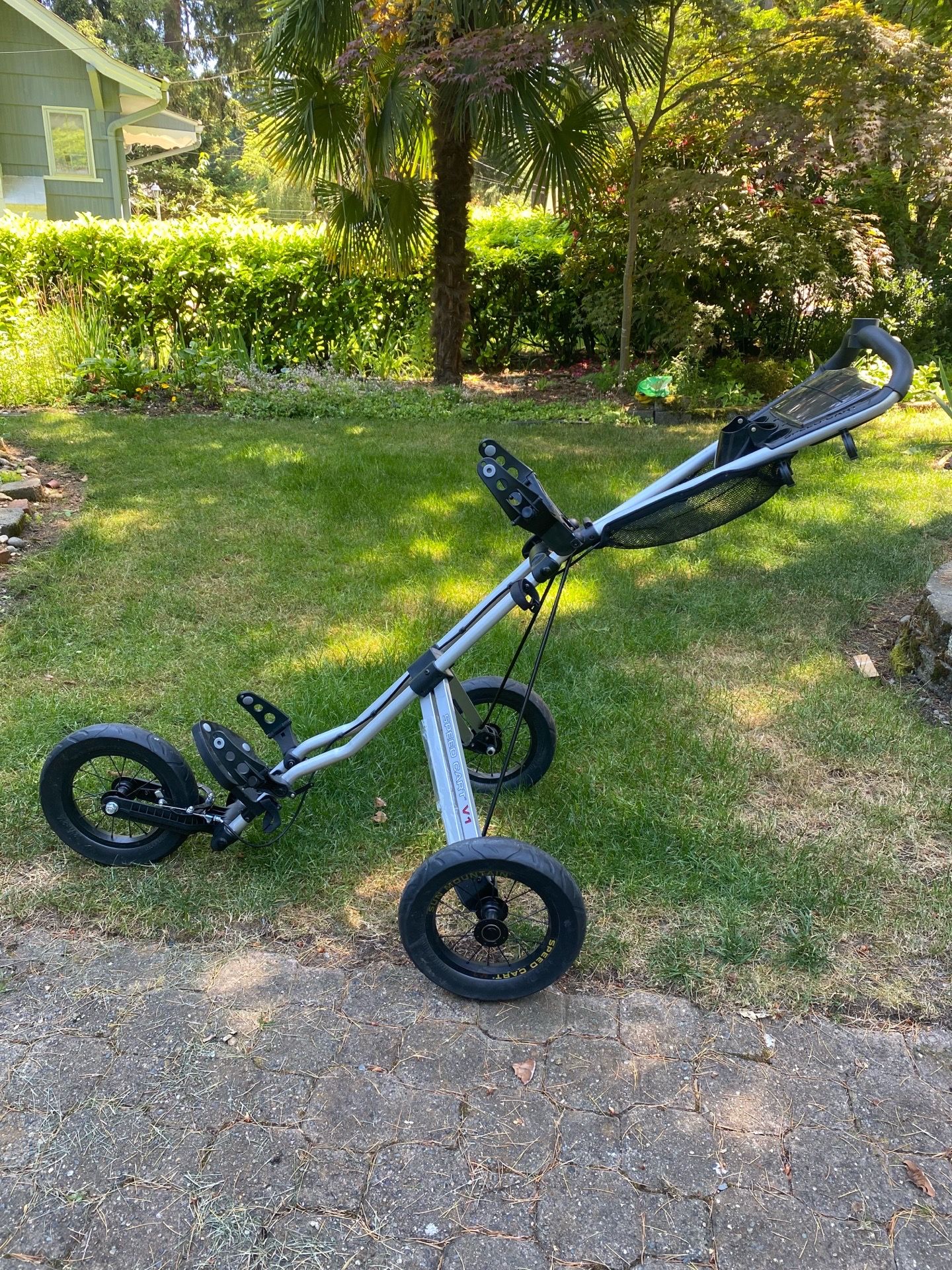 Sun Mountain V1 Golf Speed Cart