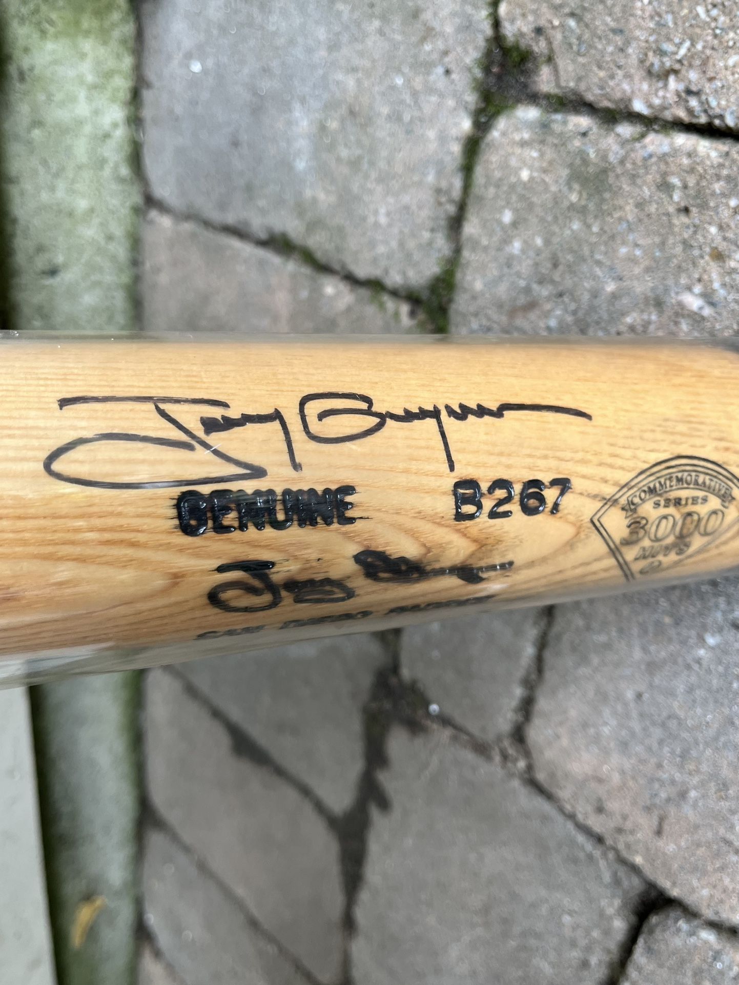 TONY GWYNN AUTOGRAPHED SLUGGER 3000TH HIT BAT PADRES /3000 - NO COA PAPERWORK