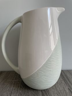 Pfaltzgraff Sand & Seas Waterfall 96 OZ Pitcher
