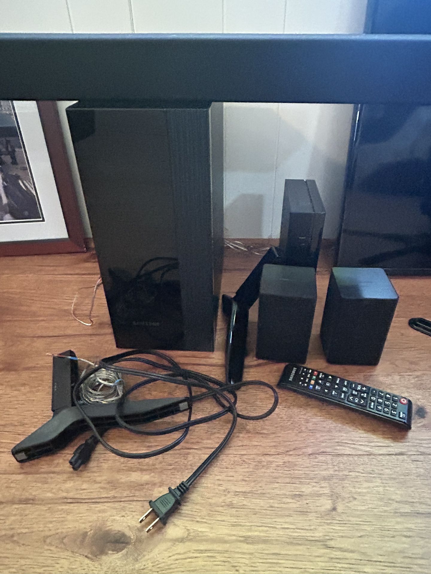 Samsung 50” with surround sound and wall mount