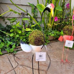 Bird  Shaped Succulent Pot, 28.5 Inch Metal Sculpture Flower Plant Pot, Outdoor Animal Shape Planter for Landscape Decoration

