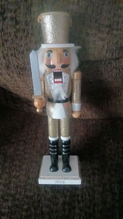 2018 Gold Glitter Wooden Nutcracker Figurine