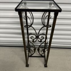 Iron Plant Stand with Glass Top (31” Tall)