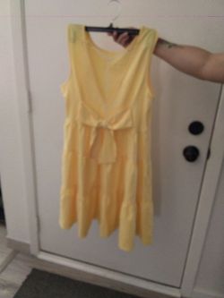 Yellow dress