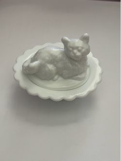 Vintage Mini Mosser Cat on Nest