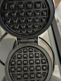 Waffle Maker Mini - Out Of Box