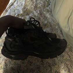 balenciaga runners