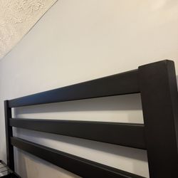 Queen Metal Bed Frame 