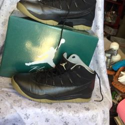 Collectible Air Jordan Winterized Mens Sneakers Size US 13