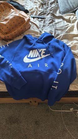 Nike hoodie size small