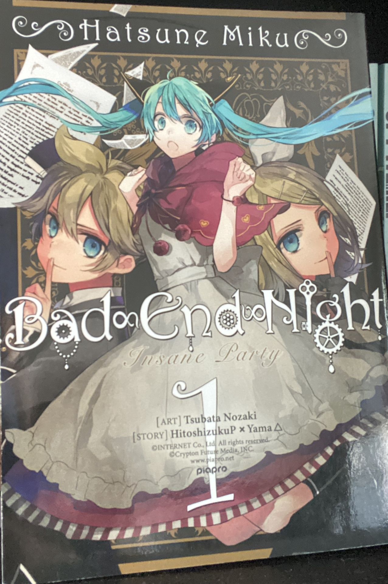 Hatsune Miku - Bad • End • Night Manga (Volume 1)