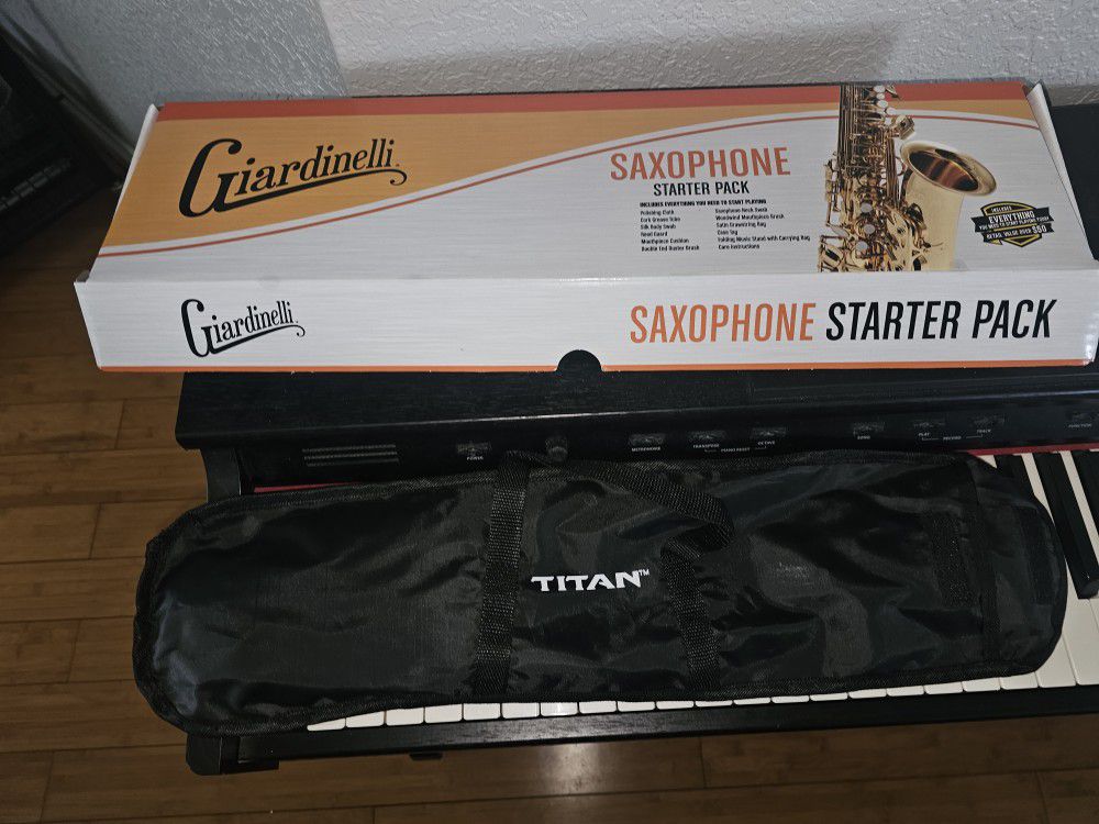 Saxophone Starter Pack 