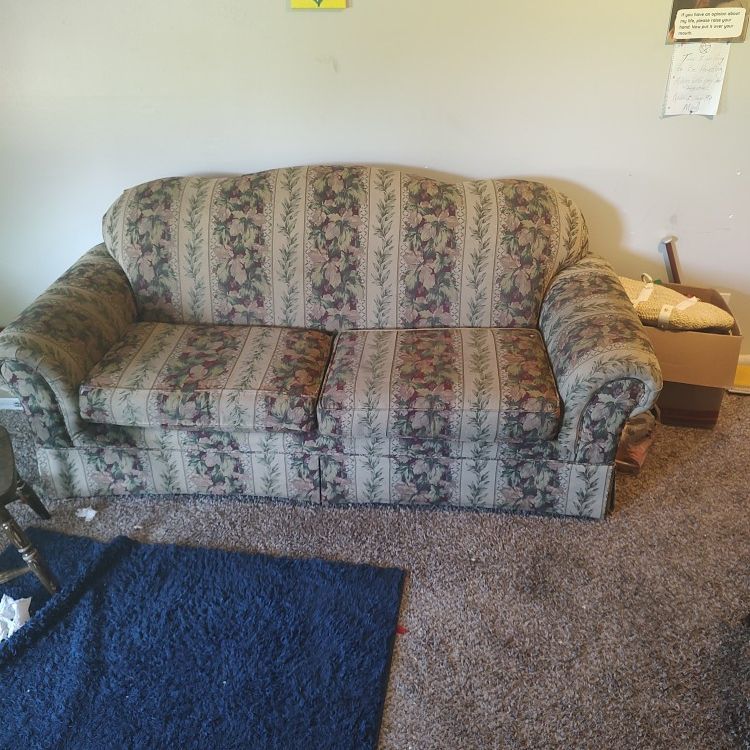 Like new great, Comfortable, COUCH
