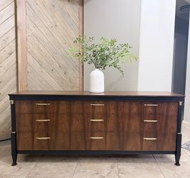 High end dresser