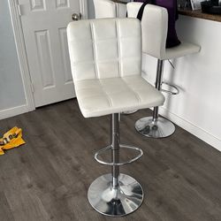 White adjustable chairs x4