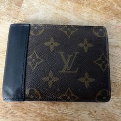 Men’s Louis Vuitton wallet 