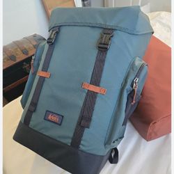 ($MSRP~$220) *!!REI cOOler trail backpack!!*
