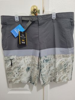 New Men's Realtree Hybrid Fishing Short (Sz XL)-$18 EA