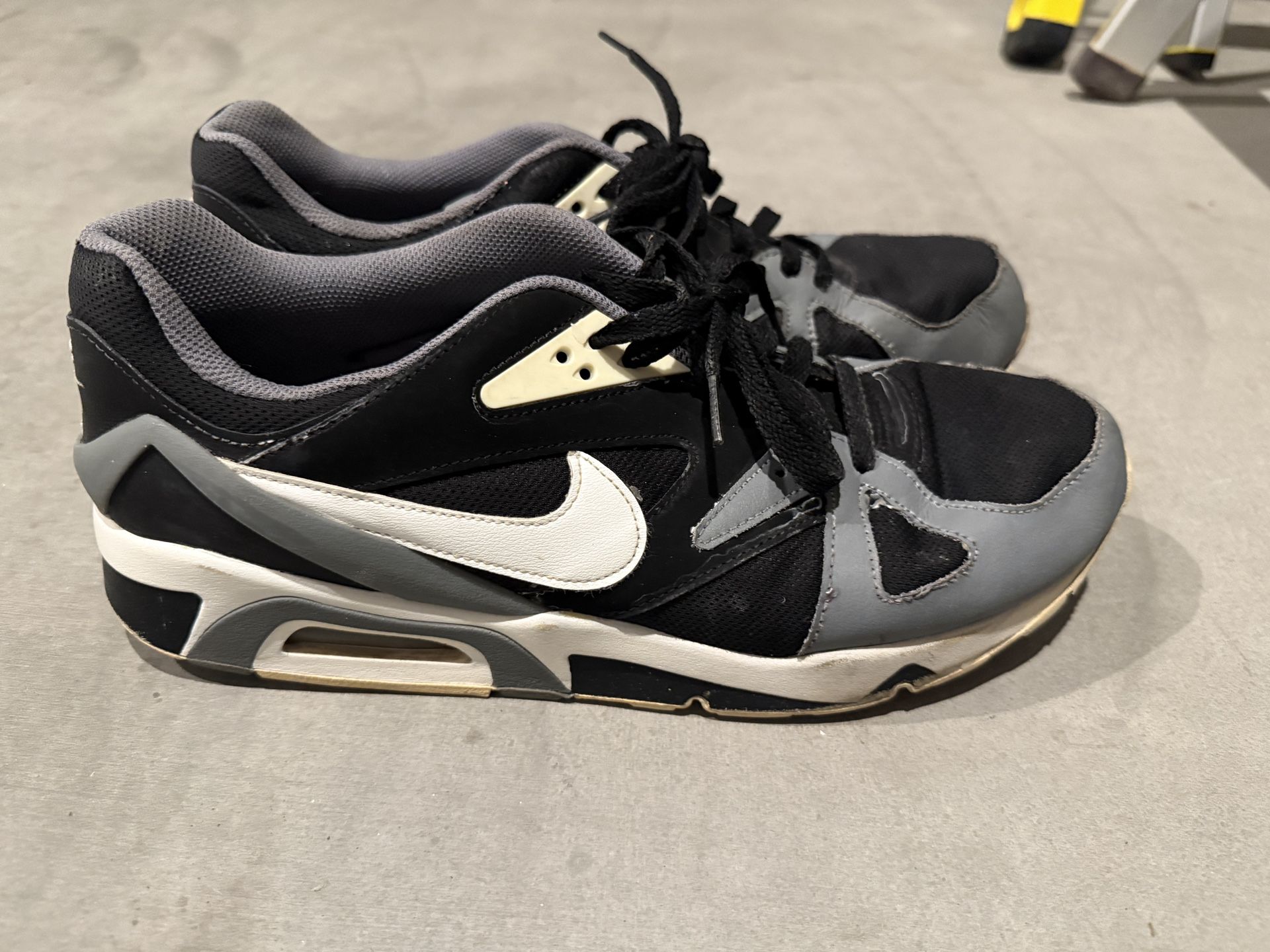 Men’s Shoes Size 13