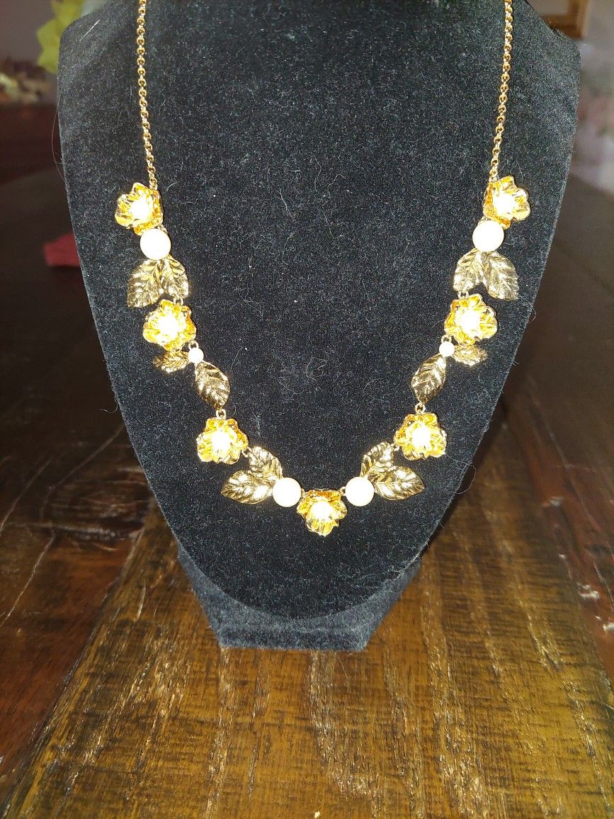KATE SPADE NECKLACE
